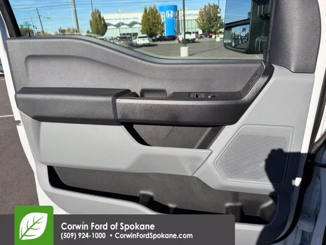 New 2026 Oxford White Ford XL image 12