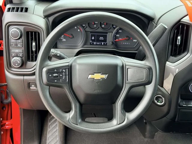 2023 Chevrolet Silverado 1500 Custom - Photo 18