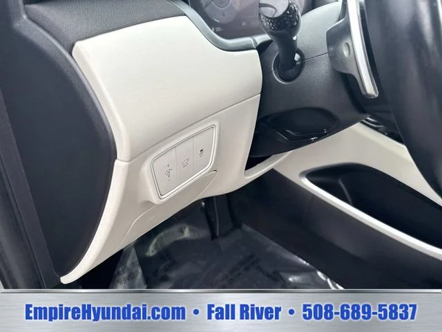 Used 2023 Silver Hyundai Limited image 22