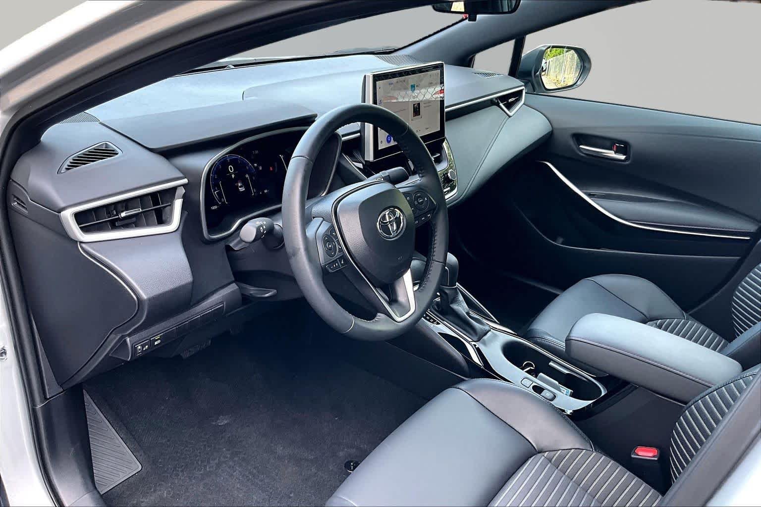 Used 2025 Classic Silver Metallic Toyota XSE image 18