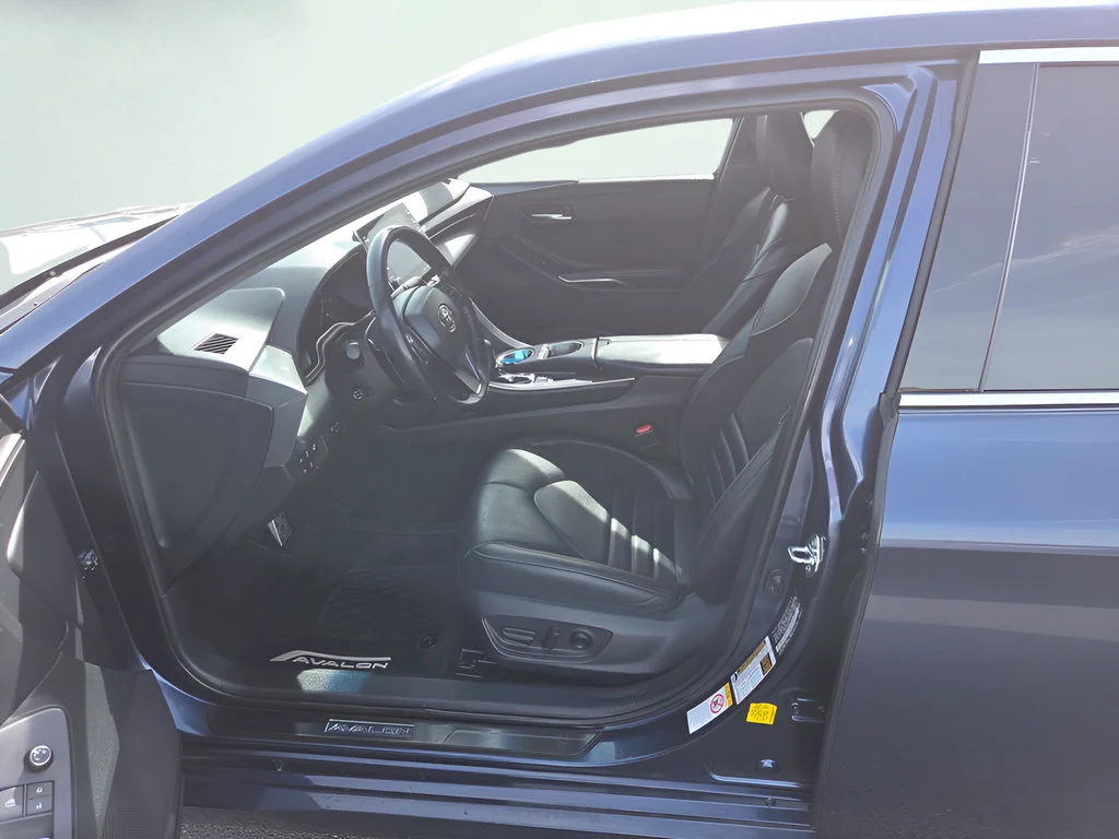 Used 2019 Blue Toyota XLE image 11