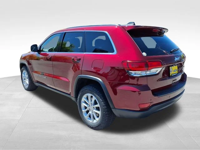 Used 2022 Red Jeep Laredo X image 6