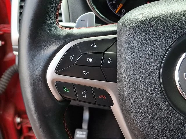 Used 2017 Red Jeep Trailhawk image 23