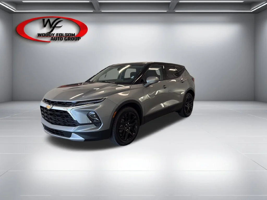 New 2026 Sterling Gray Metallic Chevrolet 2LT image 3
