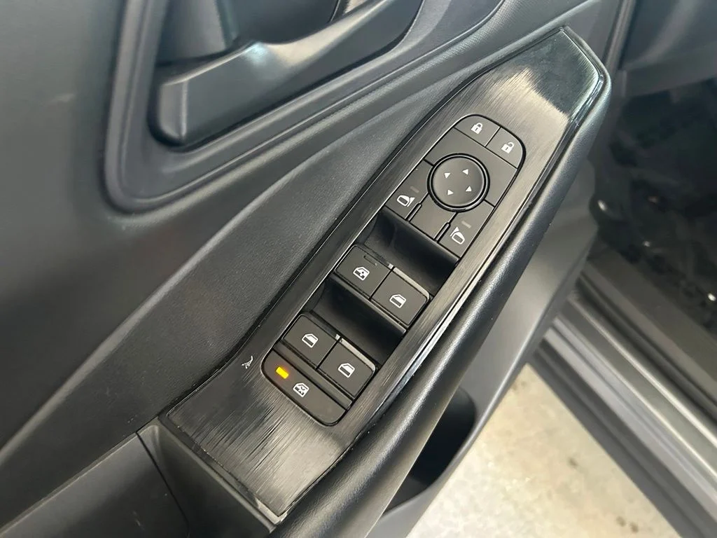 Used 2024 Gray Nissan S image 31
