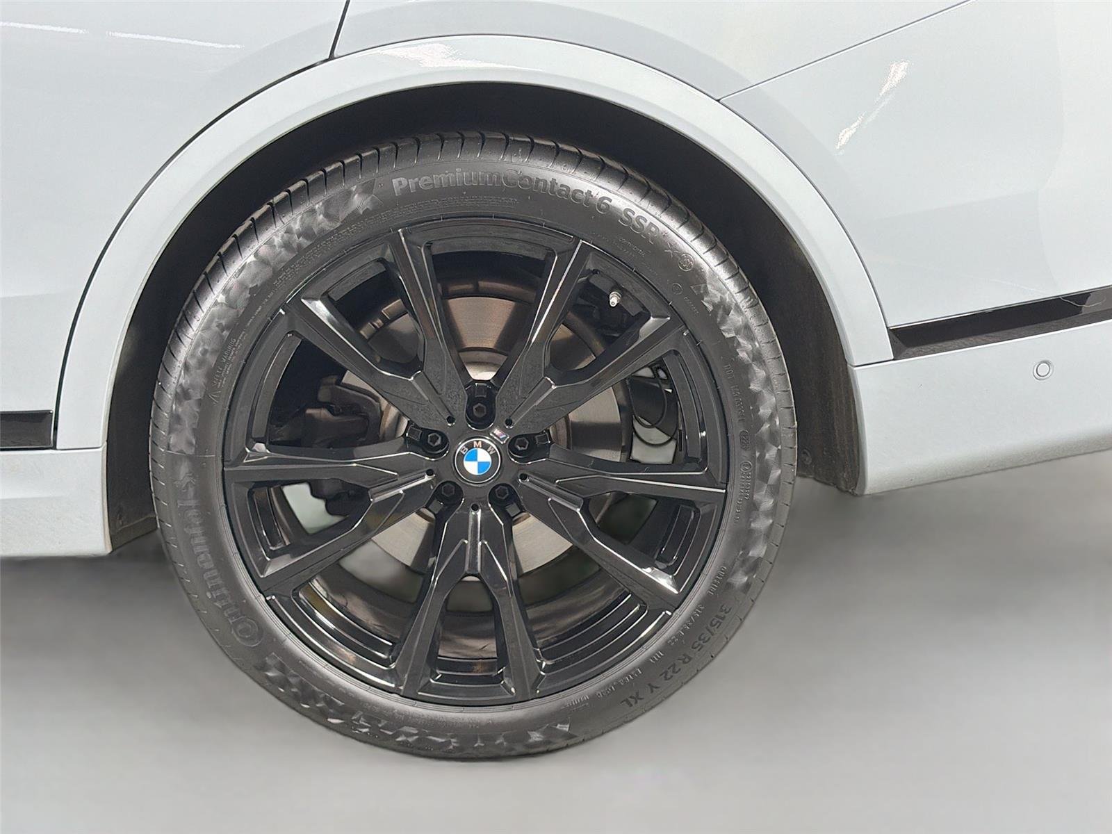 Certified Used 2026 Brooklyn Grey Metallic BMW xDrive40i image 28