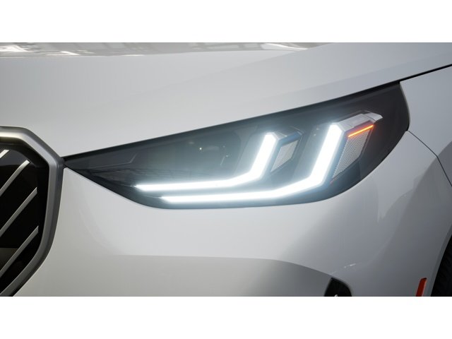 New 2026 Mineral White Metallic BMW 30 xDrive image 6