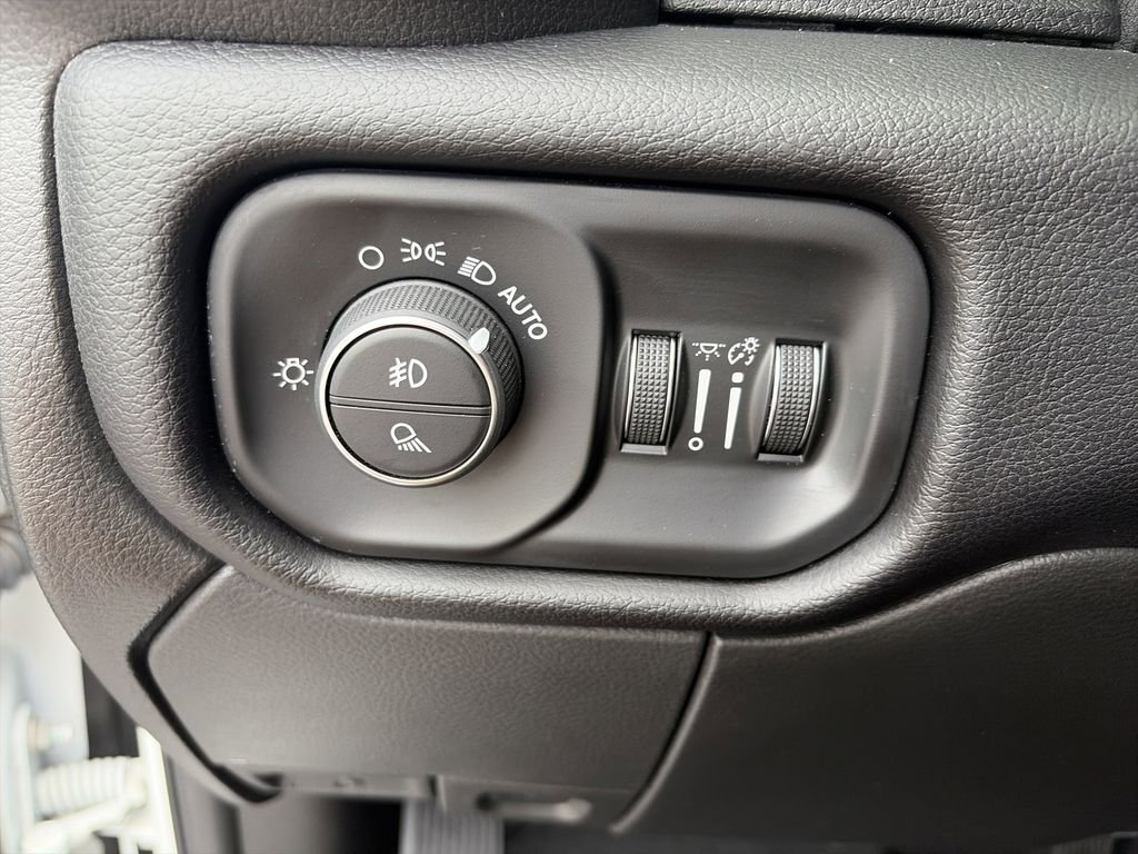Used 2025 White Ram Laramie image 21