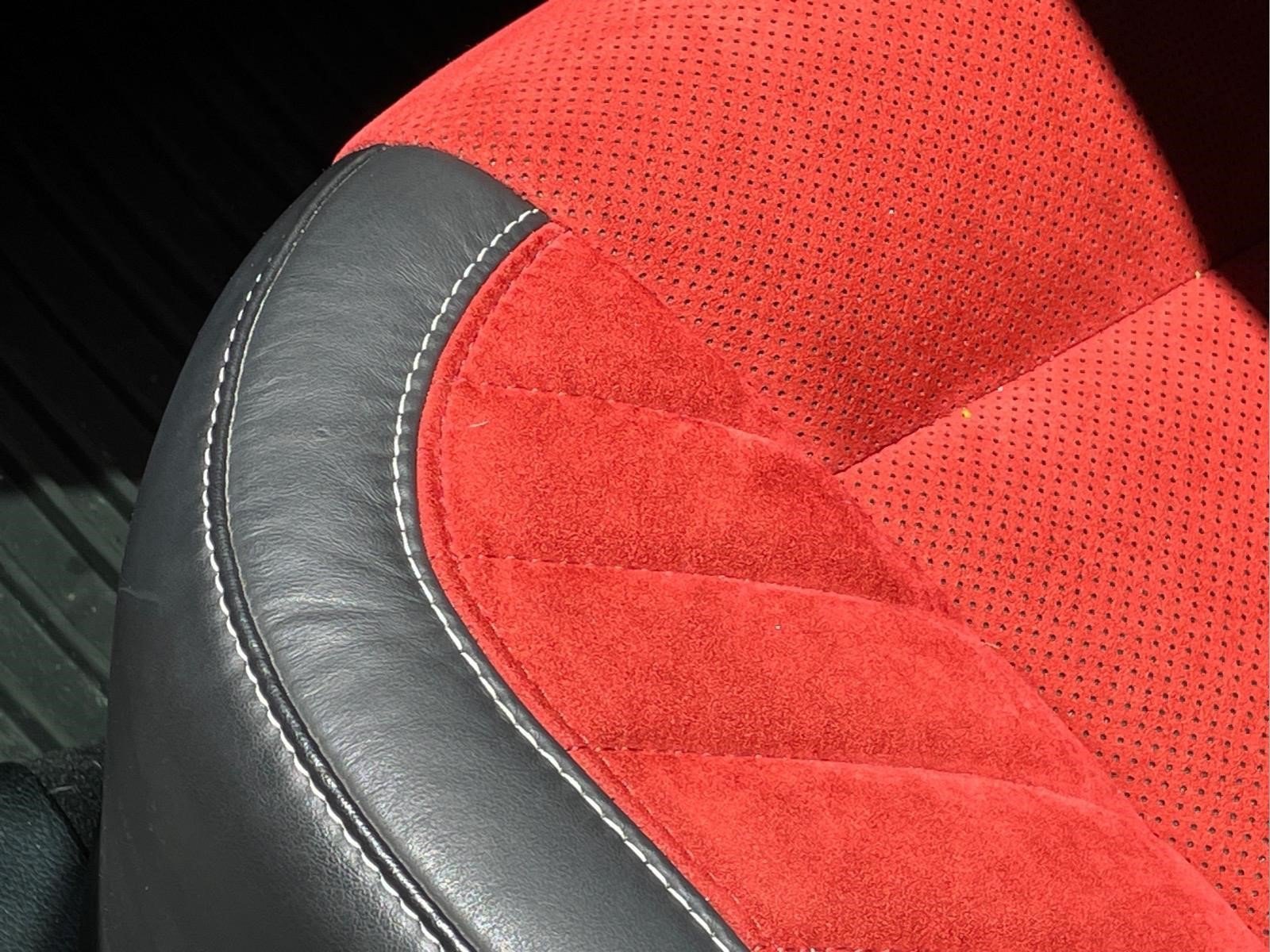Used 2016 Pitch Black Clearcoat Dodge SRT Hellcat image 20