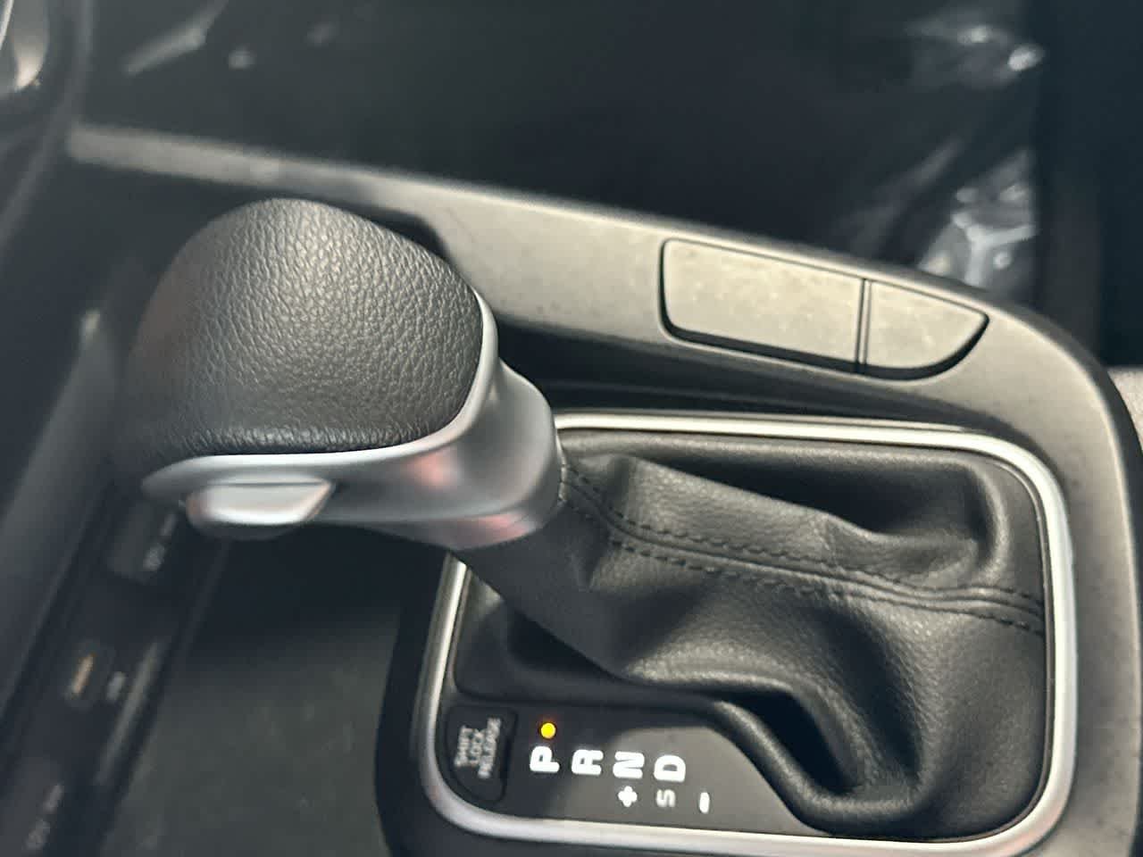 Used 2025 Steel Gray Kia LX image 21