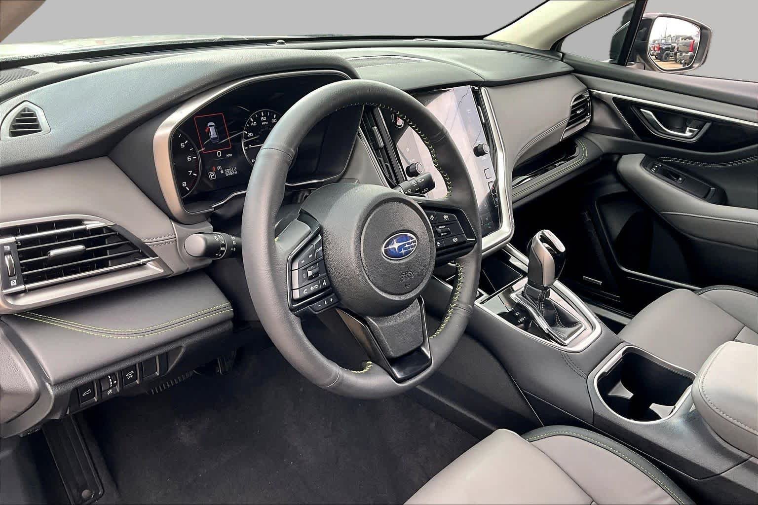 Used 2025 Crystal White Pearl Subaru Onyx Edition image 18