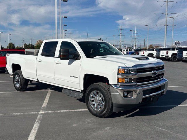 Certified Used 2019 SUMMIT WHITE Chevrolet LT image 9