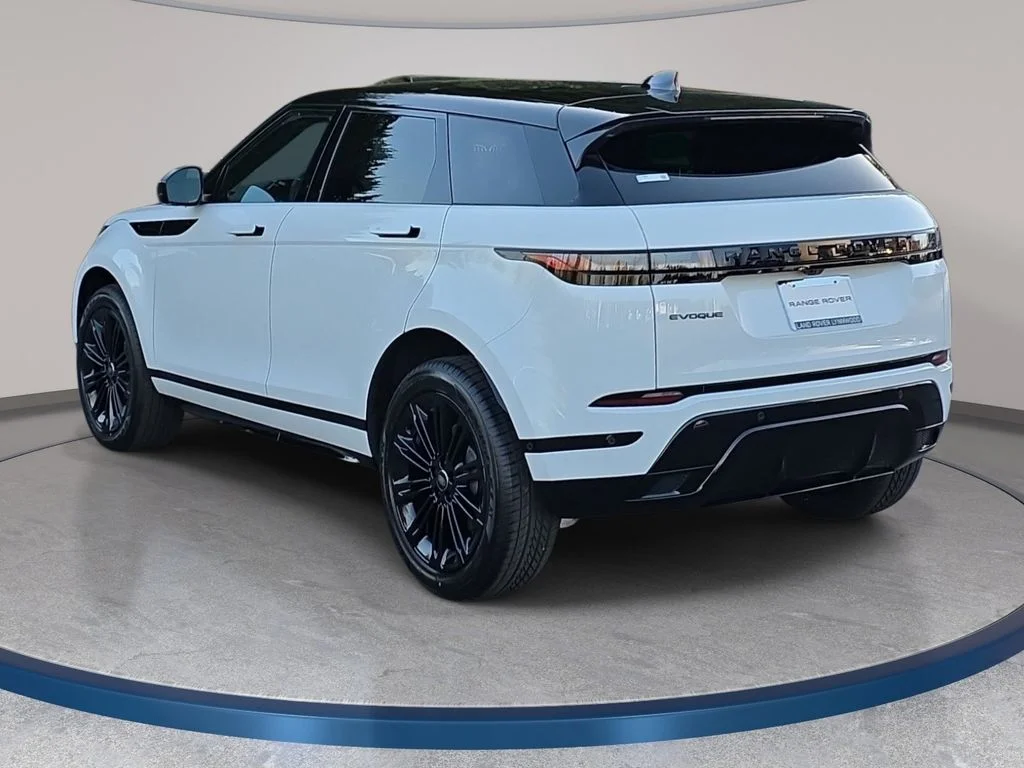 New 2026 Fuji White LAND ROVER Dynamic SE image 7