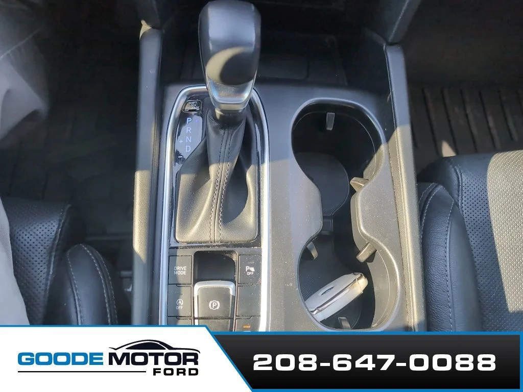 Used 2020 Black Hyundai Limited image 10