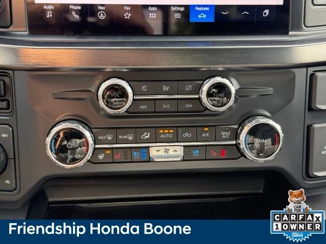 Used 2024 Gray Ford Lariat image 31