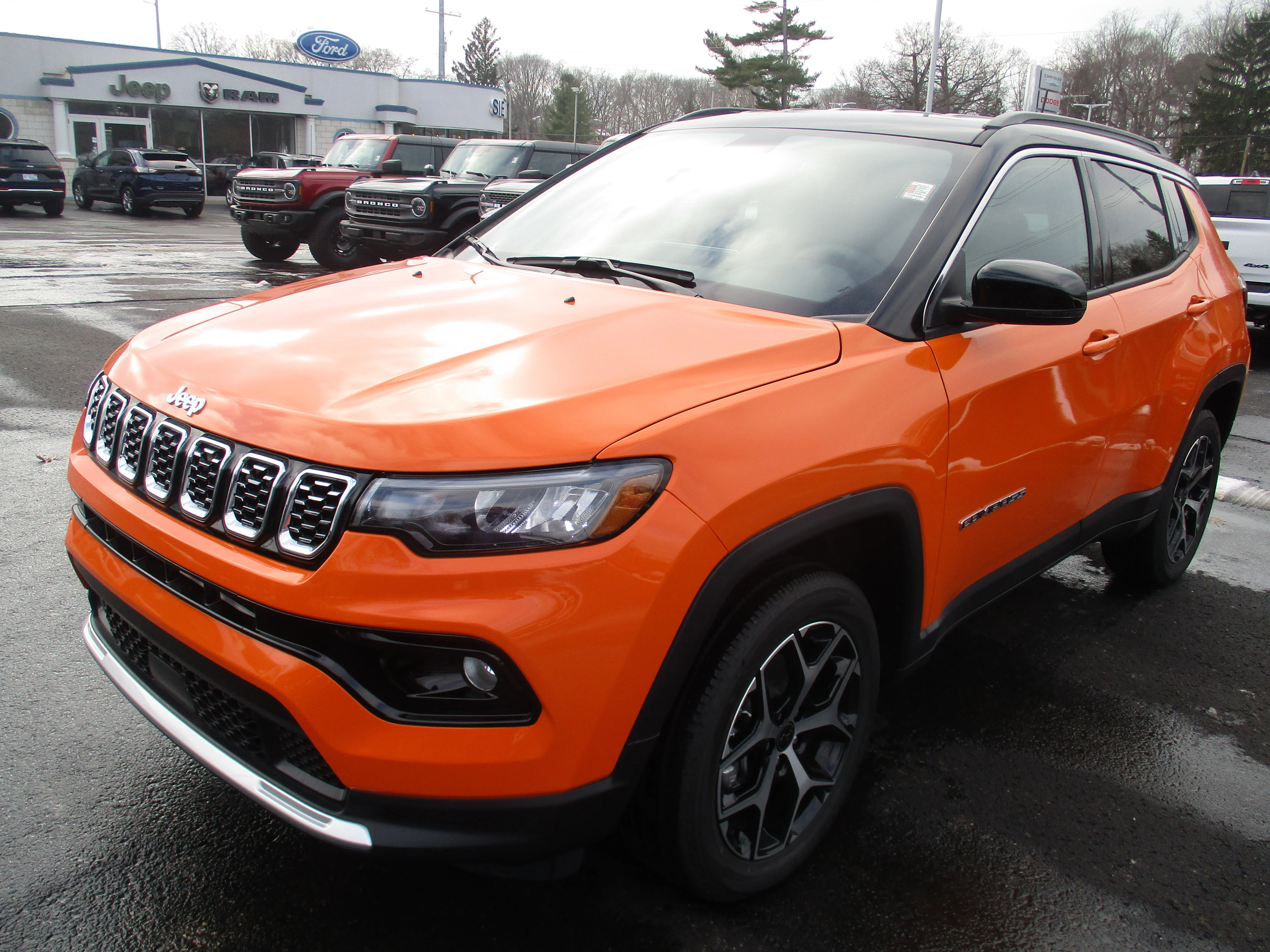 New 2026 Joose Exterior Paint Jeep Limited image 3
