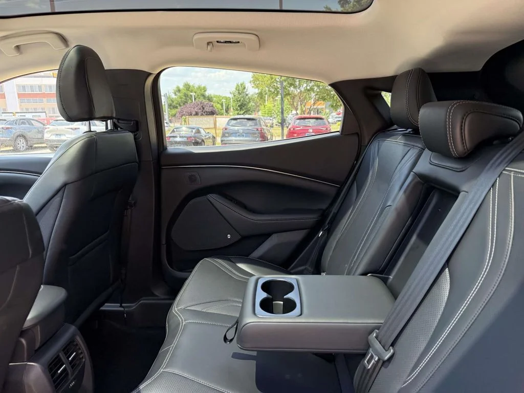 Used 2022 Blue Ford Premium image 17