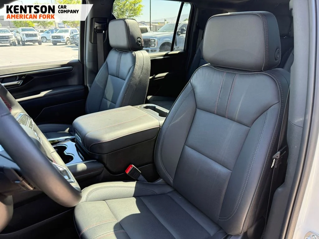 Used 2025 White Chevrolet RST image 27