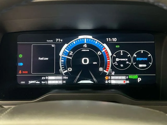 Used 2025 Black Toyota Platinum image 3