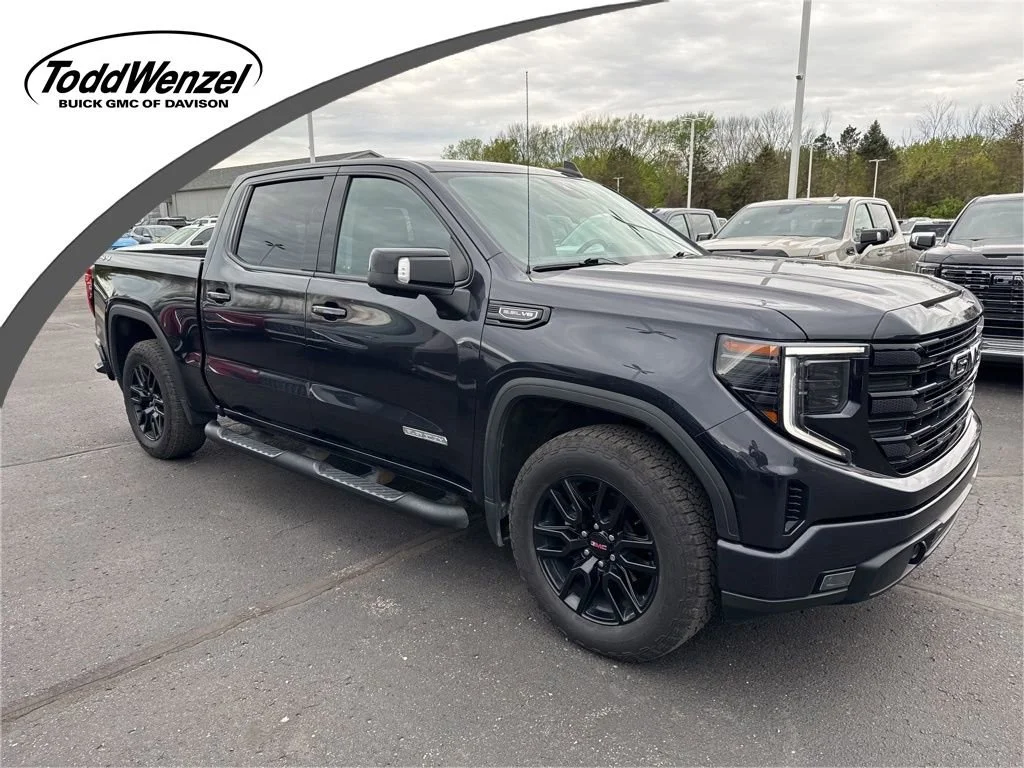 2022 GMC Sierra 4WD Crew Cab Short Box Elevation's photo