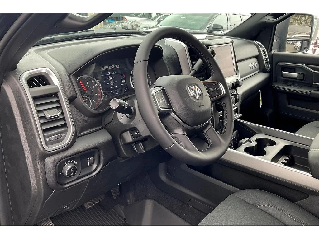 2025 RAM 2500 Big Horn - Photo 6