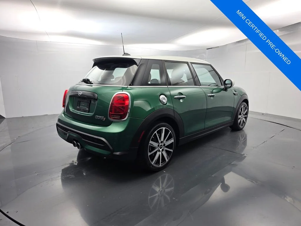 Certified Used 2024 Green MINI Signature image 4