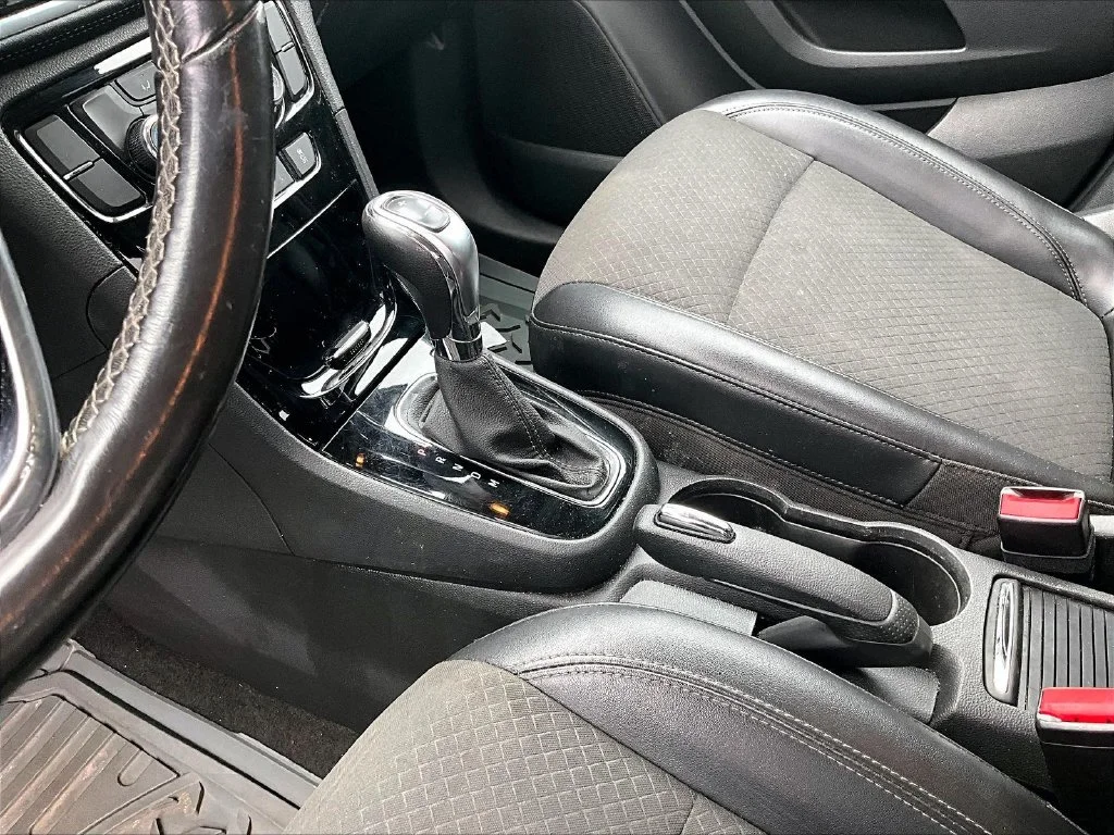Used 2018 White Buick Preferred image 14