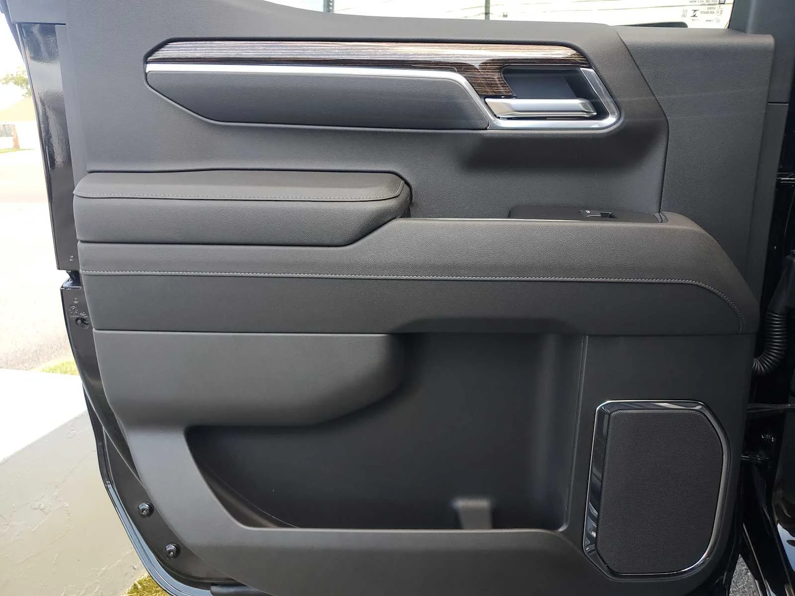 New 2026 Onyx Black GMC SLE image 20