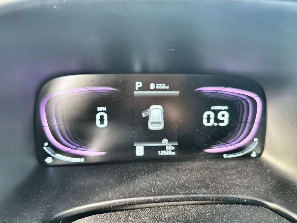 Used 2025 White Kia LX image 17