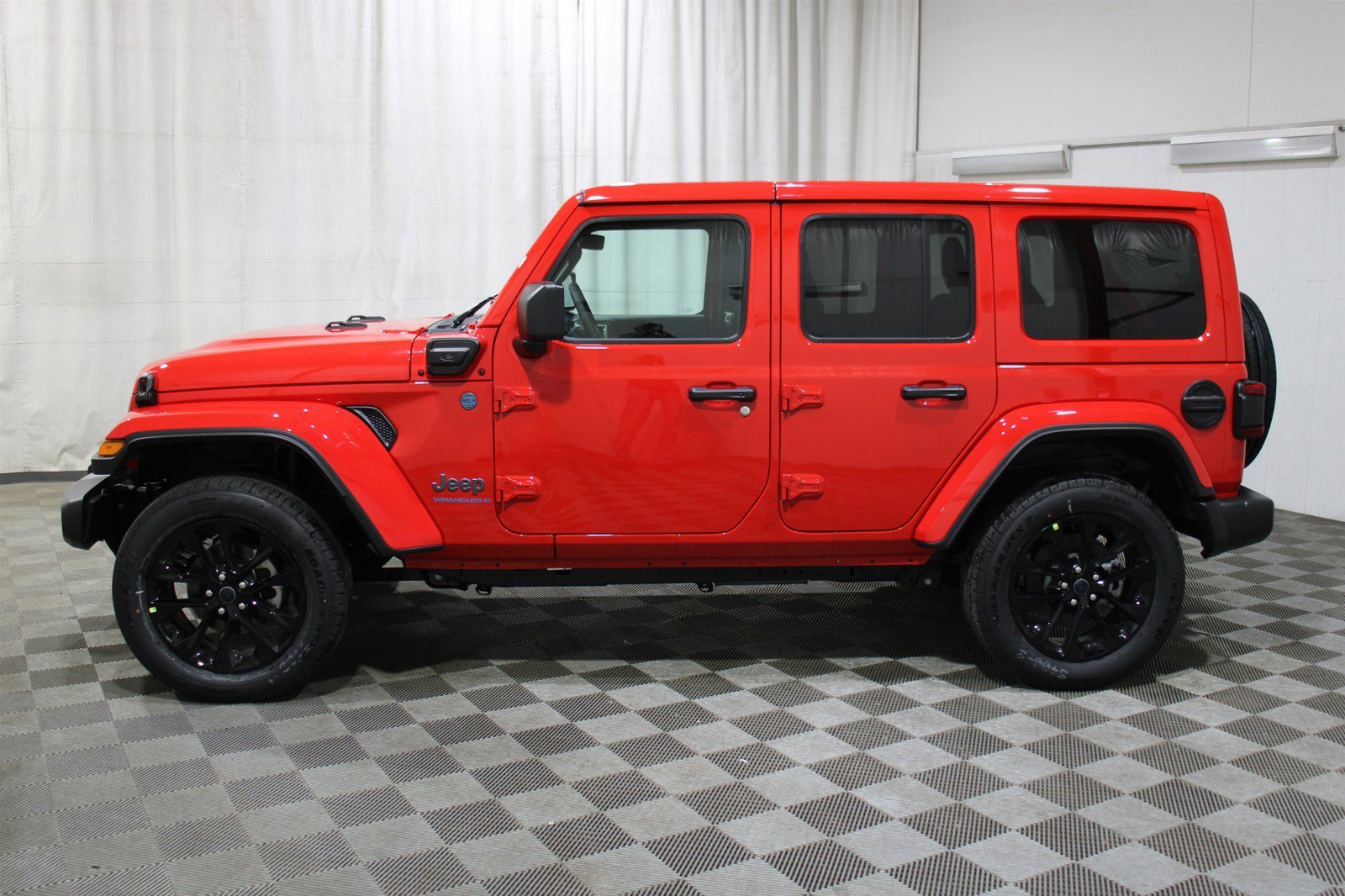 2025 Jeep Wrangler 4xe Sahara 4XE - Photo 35