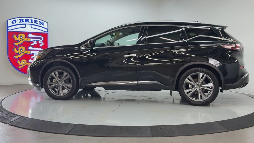 Used 2020 Super Black Metallic Nissan Platinum image 7