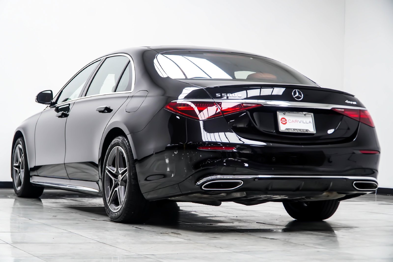 Used 2024 Black Mercedes-Benz S 580e image 14