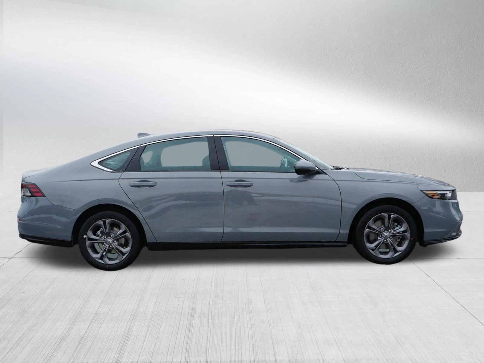 New 2026 Urban Gray Pearl Honda EX-L image 8