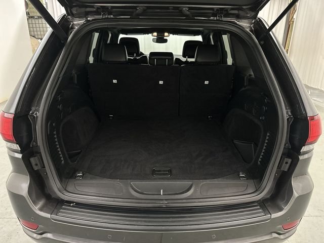 Used 2019 Gray Jeep Altitude image 24