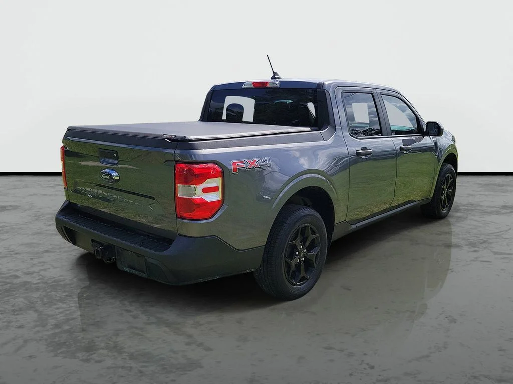 Used 2024 Gray Ford XLT image 2
