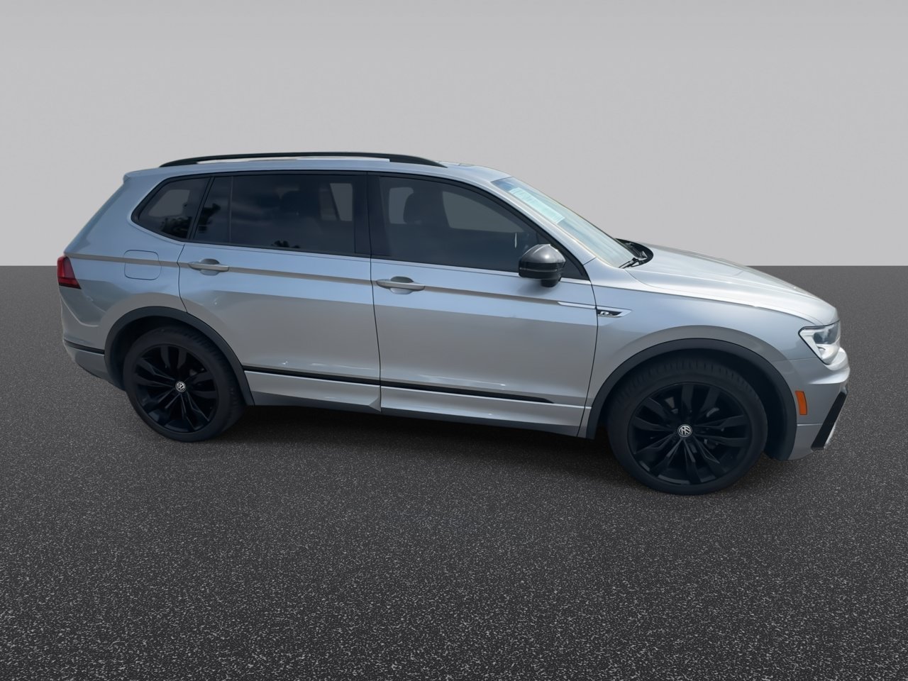 Used 2021 Silver Metallic Volkswagen SE R-Line Black image 9