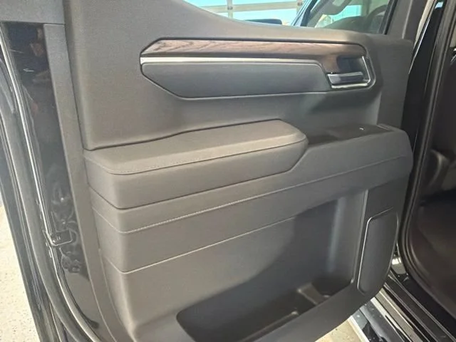 New 2026 Onyx Black GMC SLT image 51