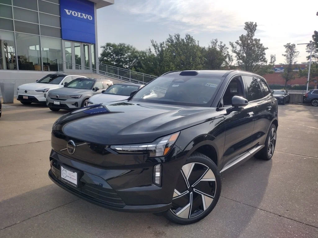 2025 Volvo EX90