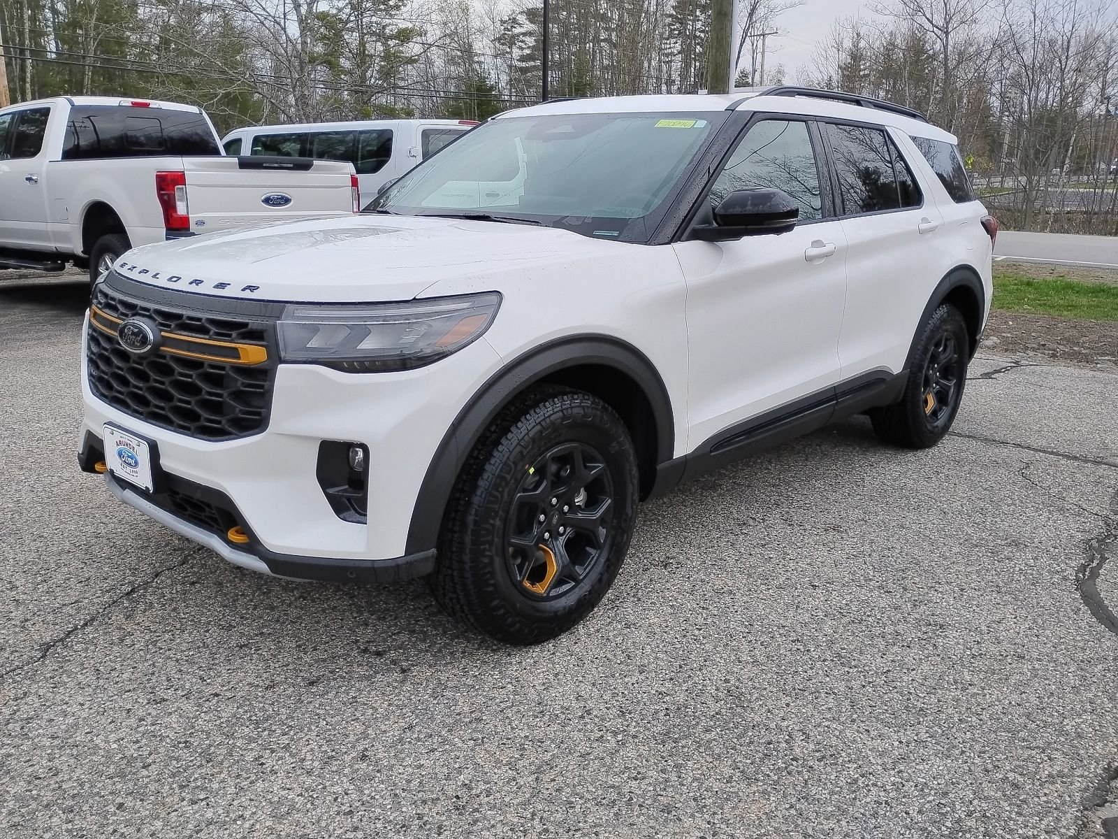 New 2026 Star White Metallic Tri-Coat Ford Tremor® image 3