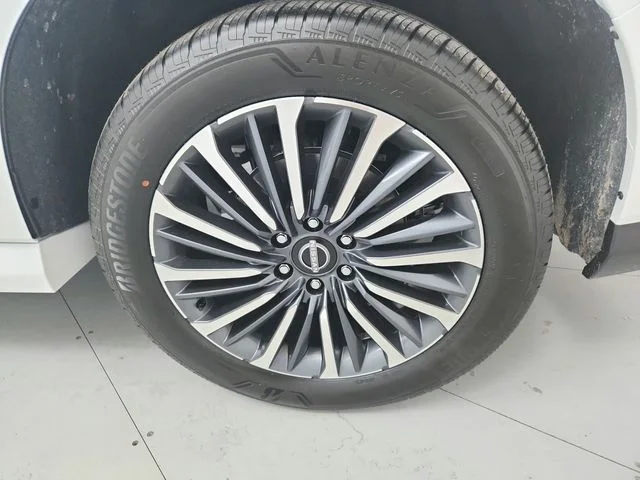 New 2026 White Nissan Platinum Reserve image 49