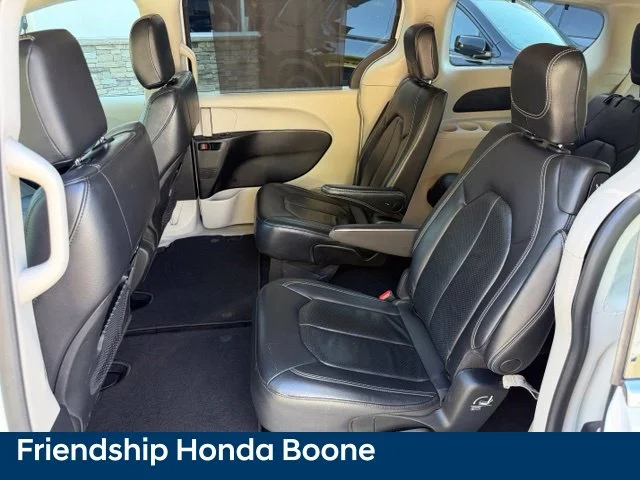 Used 2022 White Chrysler Touring L image 32