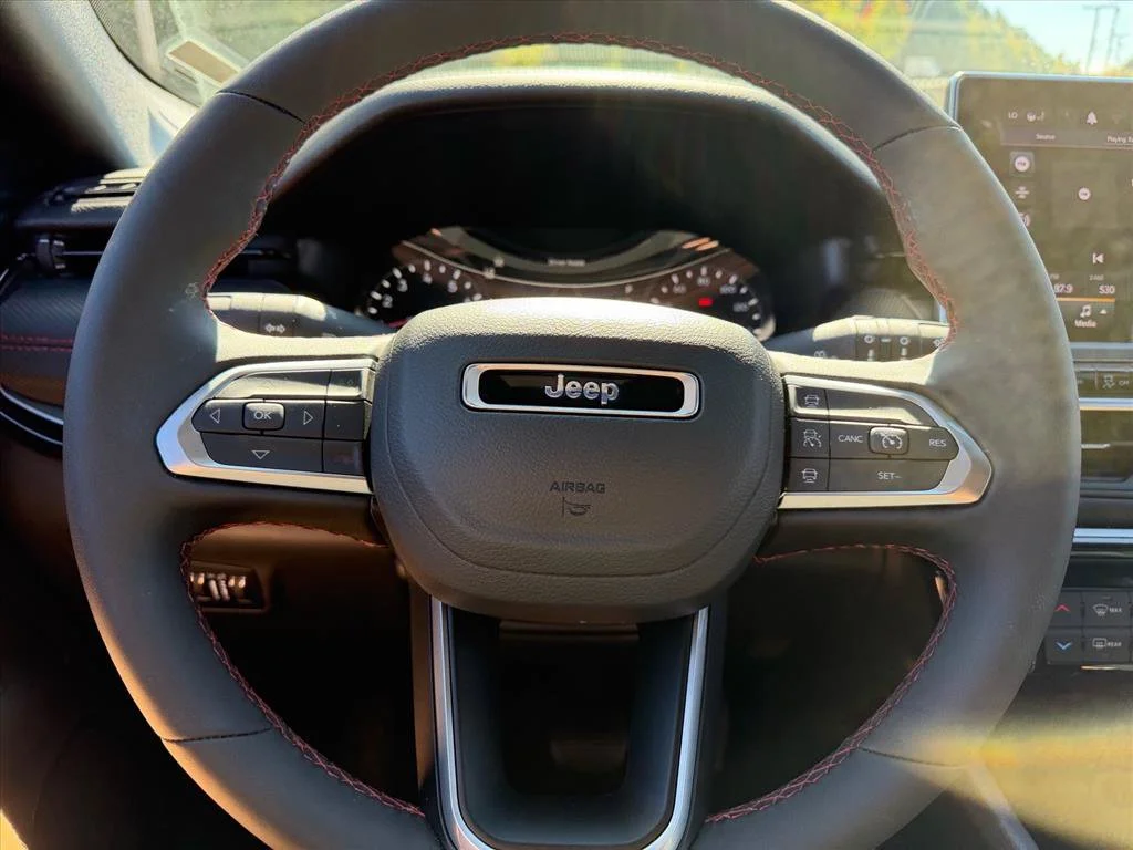 Used 2026 Silver Jeep Trailhawk image 17