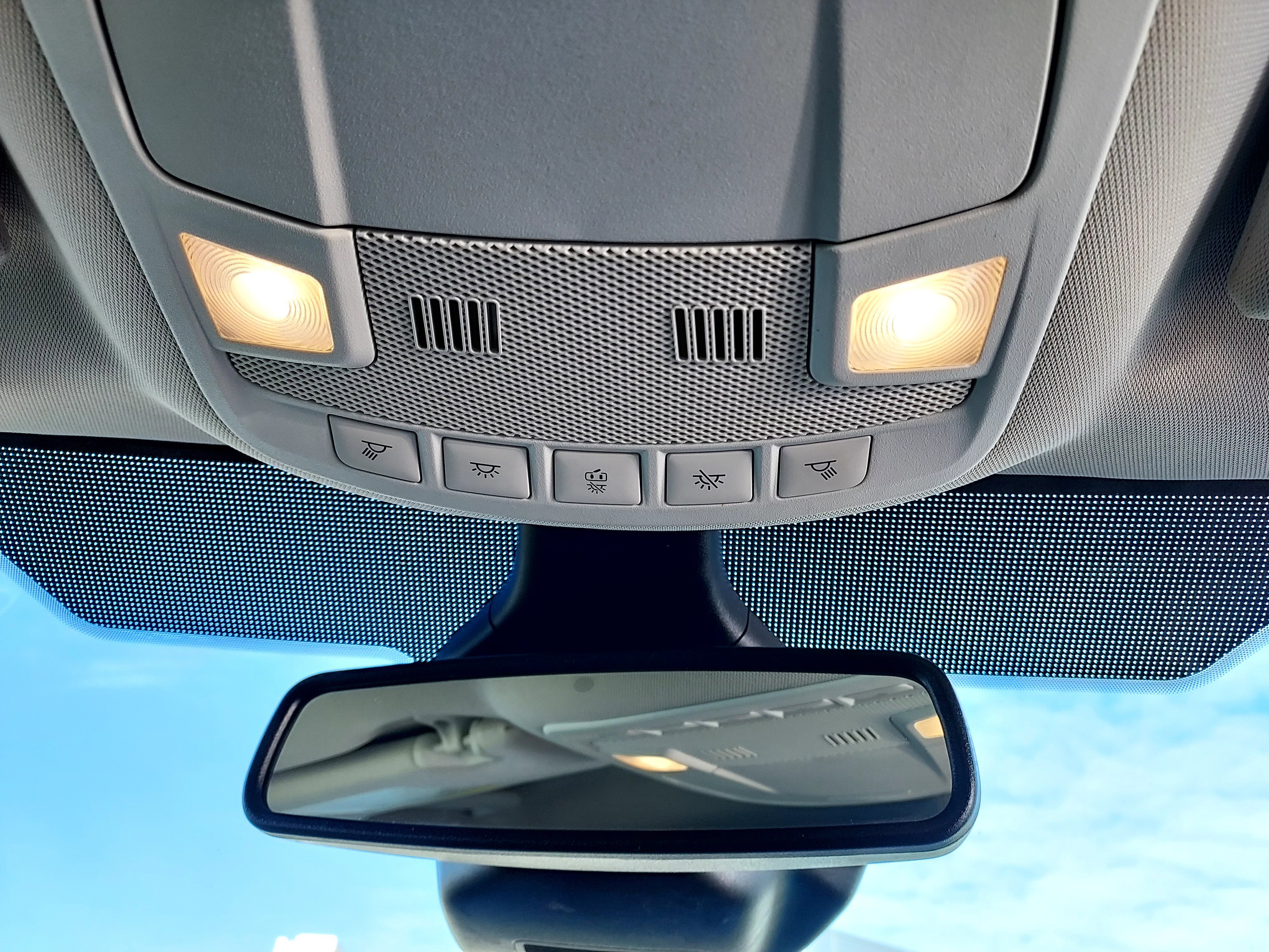 Used 2022 Black Ford SEL image 29