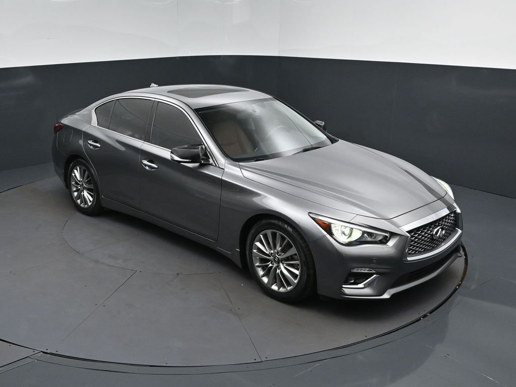 Certified Used 2023 Gray INFINITI LUXE image 32