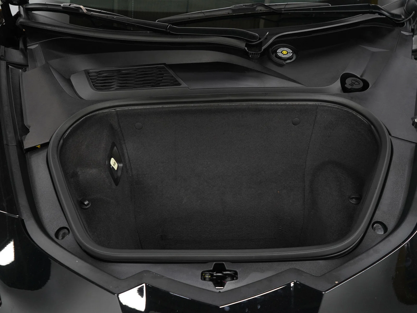 Used 2020 Black Chevrolet Stingray image 32