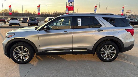 2020 Ford Explorer Limited - Photo 6