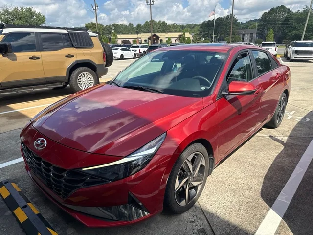 2022 Hyundai Elantra Limited