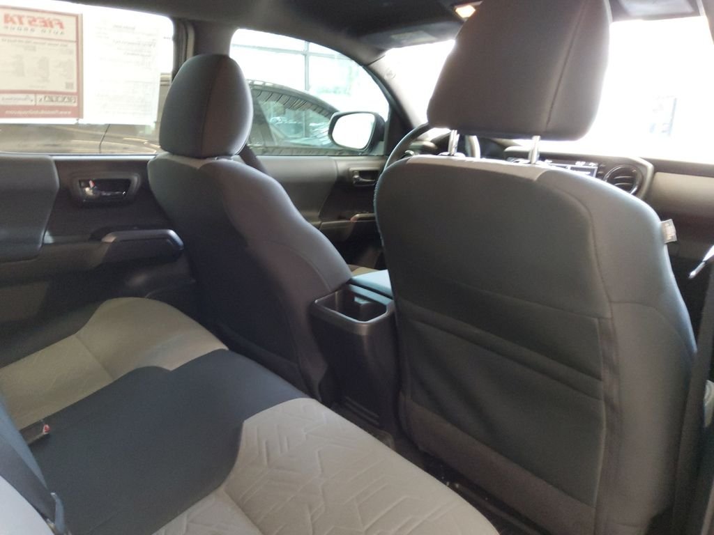 Used 2021  Toyota TRD Off-Road image 17