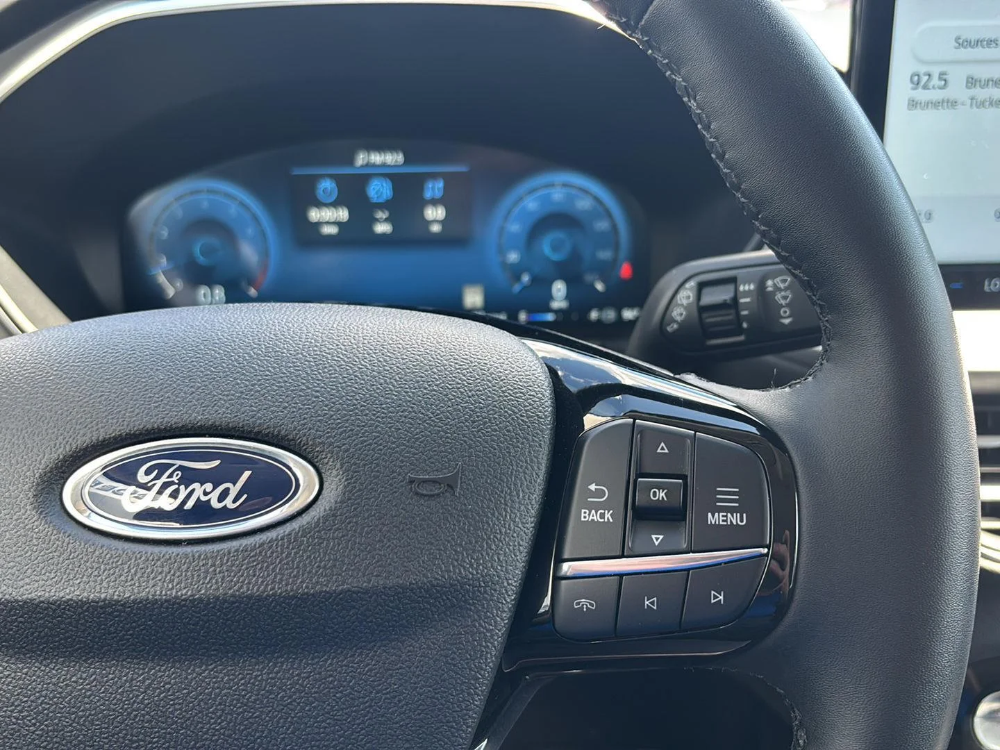 Used 2025 Space Silver Ford Platinum image 20