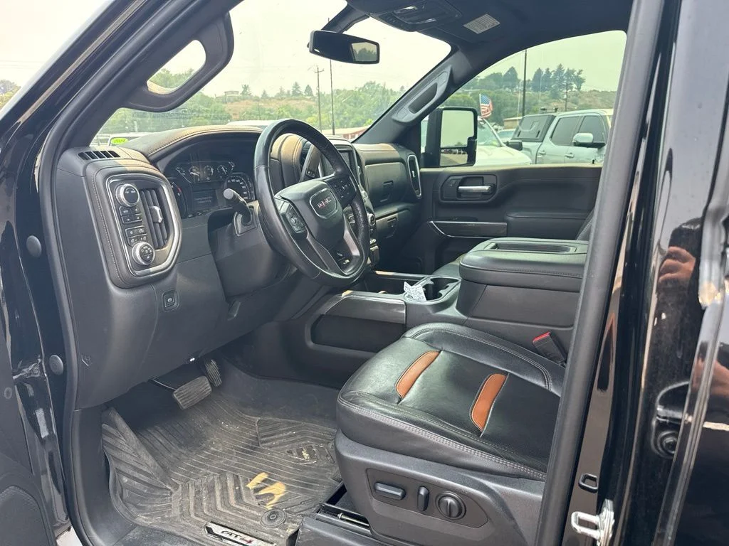 Used 2022 Onyx Black GMC AT4 image 14